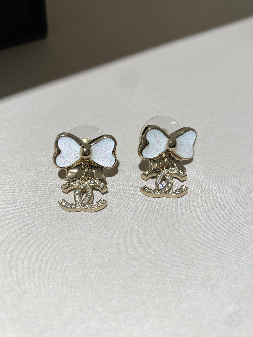 Chanel Fine Sparkling Bow Gold Mop Earrings