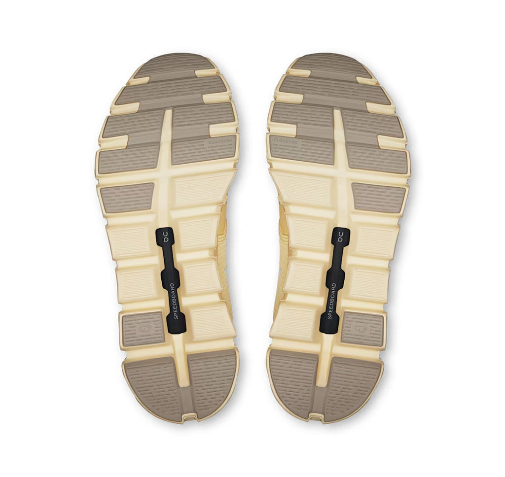 On Women's Cloud 6 Waterproof Nectar/Castor Lifestyle Sneakers