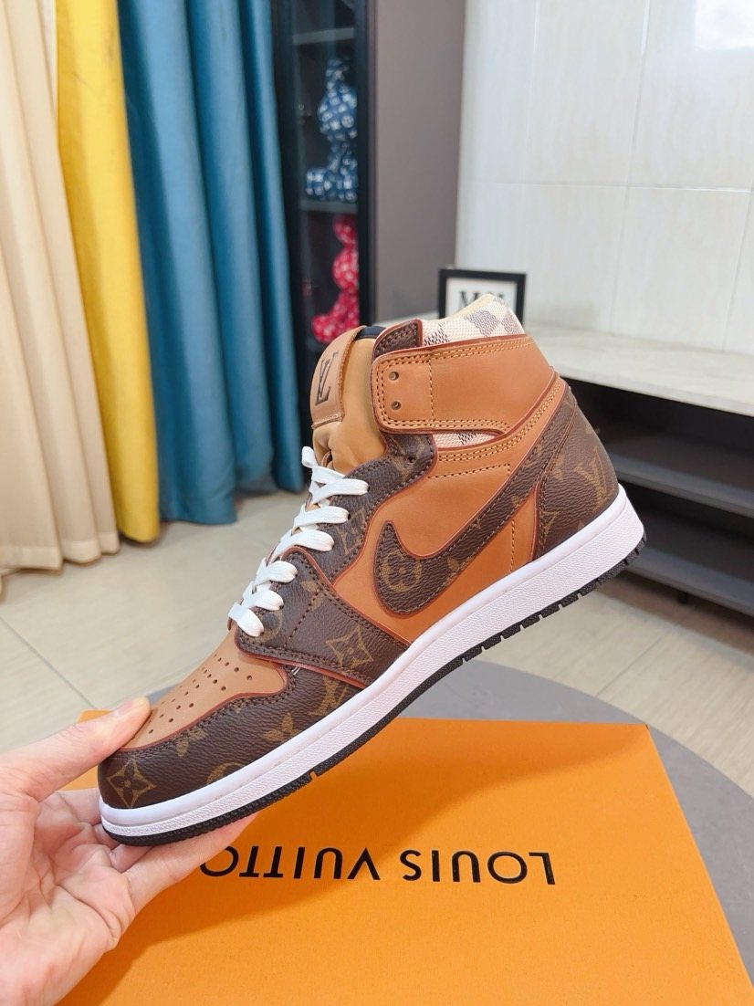 Nike Tan and Dark Brown Patterned High-Top Sneakers — model