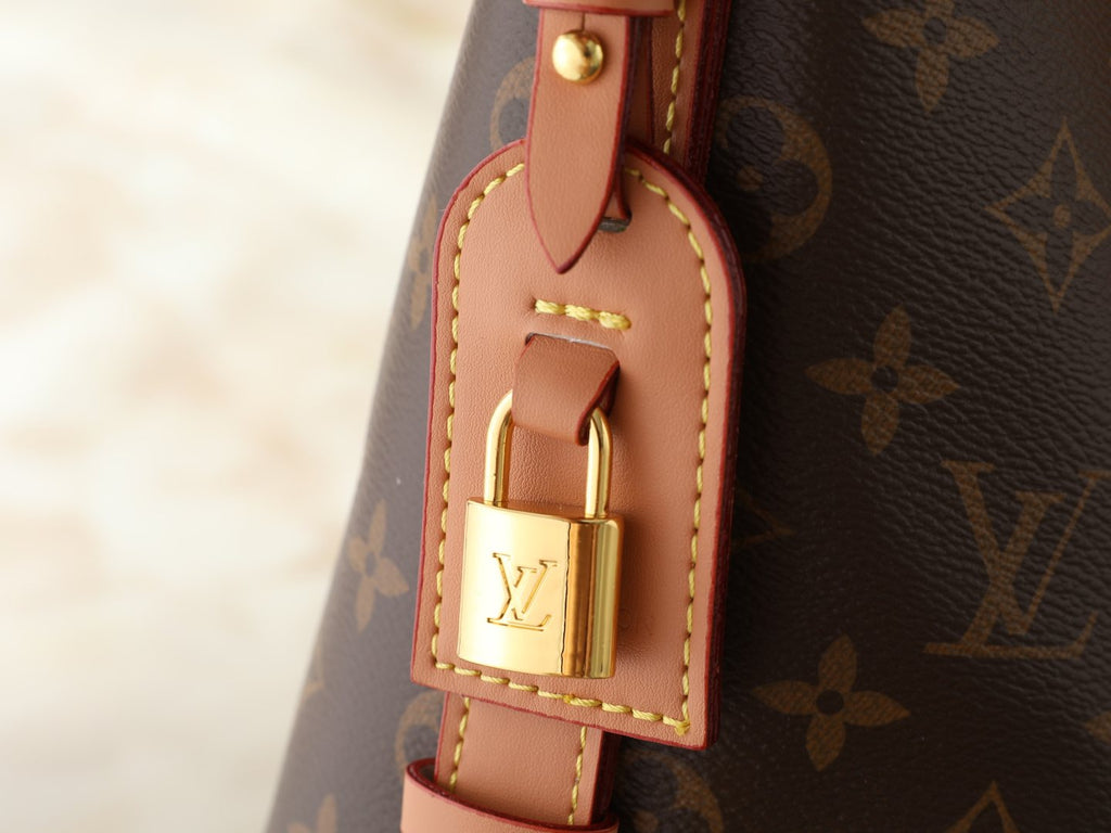 Louis Vuitton All In Monogram Bucket Bag — detail