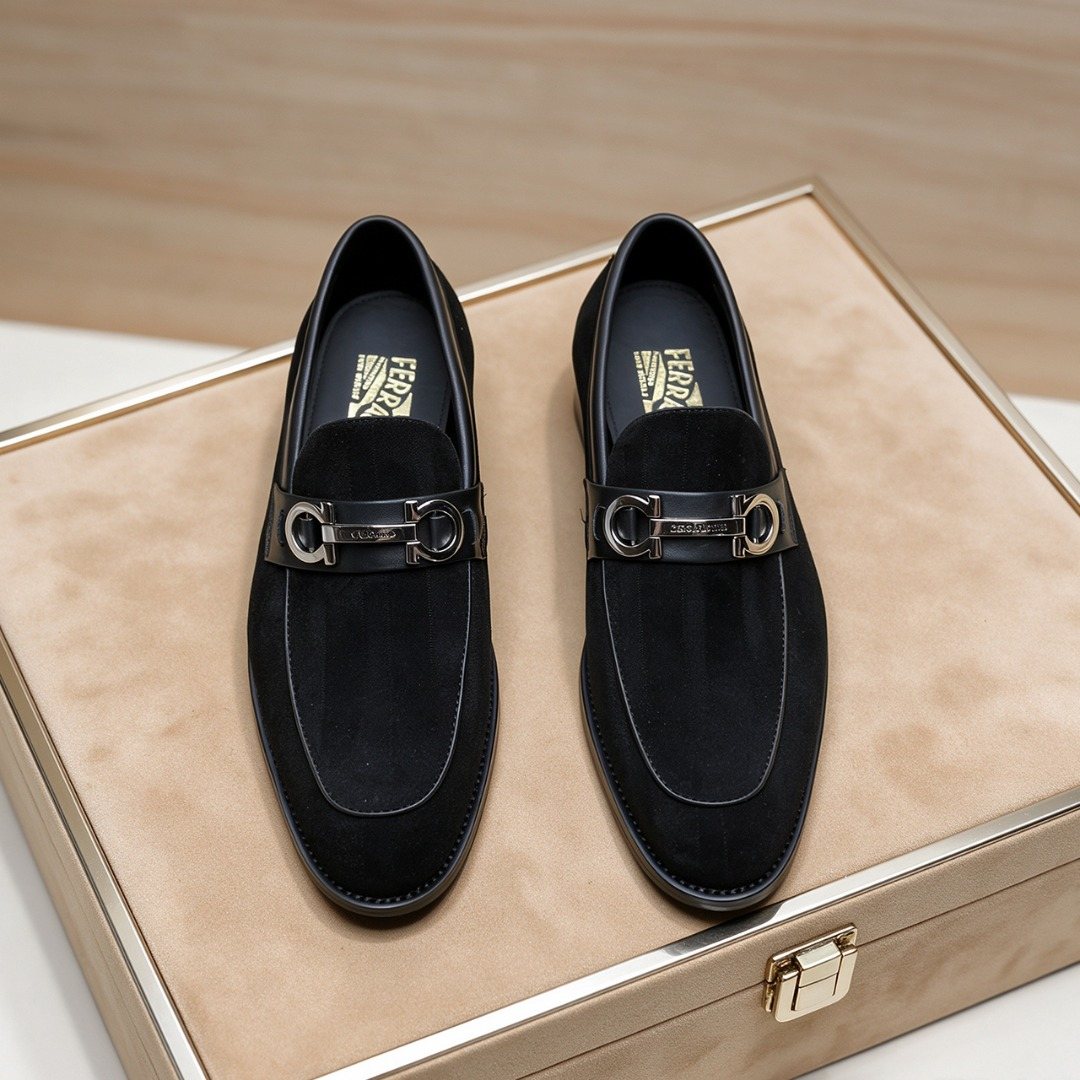 Ferragamo Black Bit Loafers — front