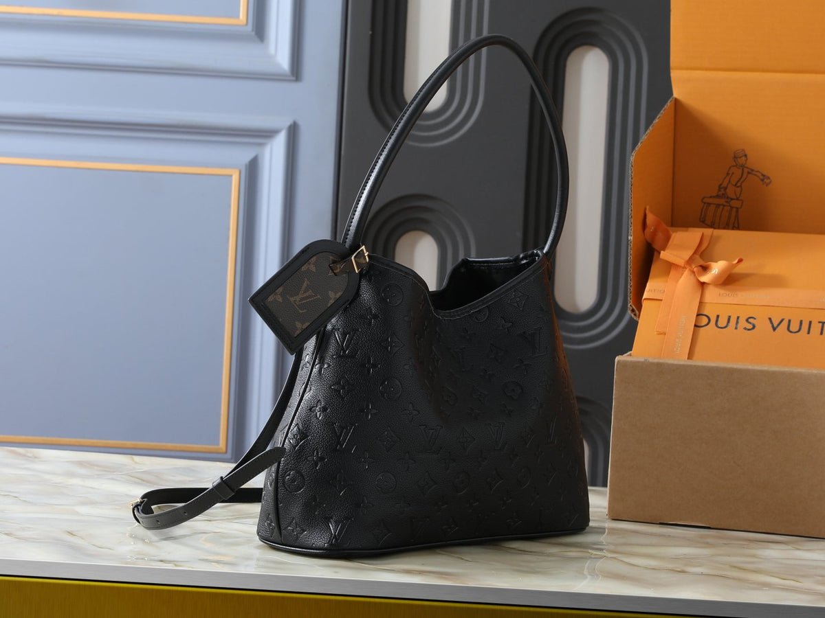 Louis Vuitton Graceful Shoulder Bag — side