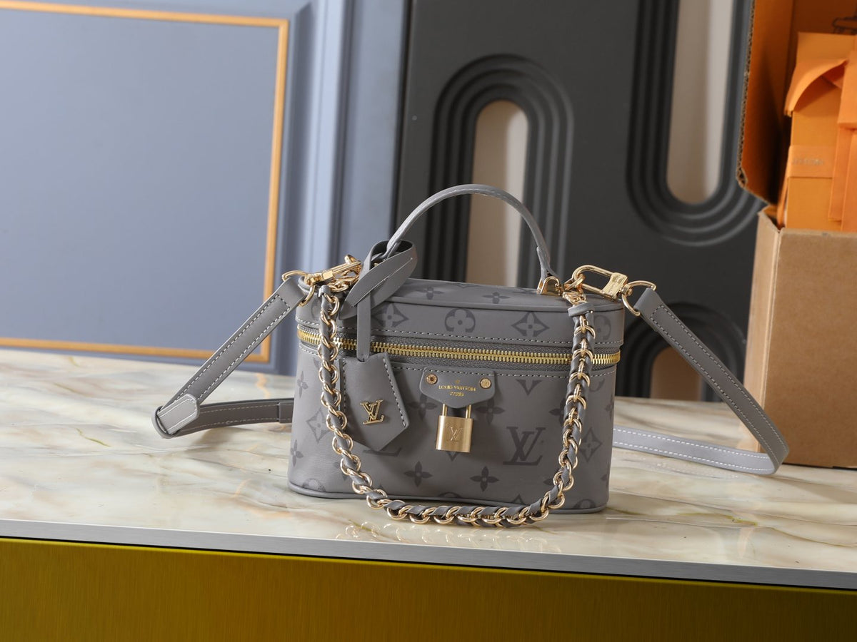 Louis Vuitton Monogram Vanity Chain Pouch — hero