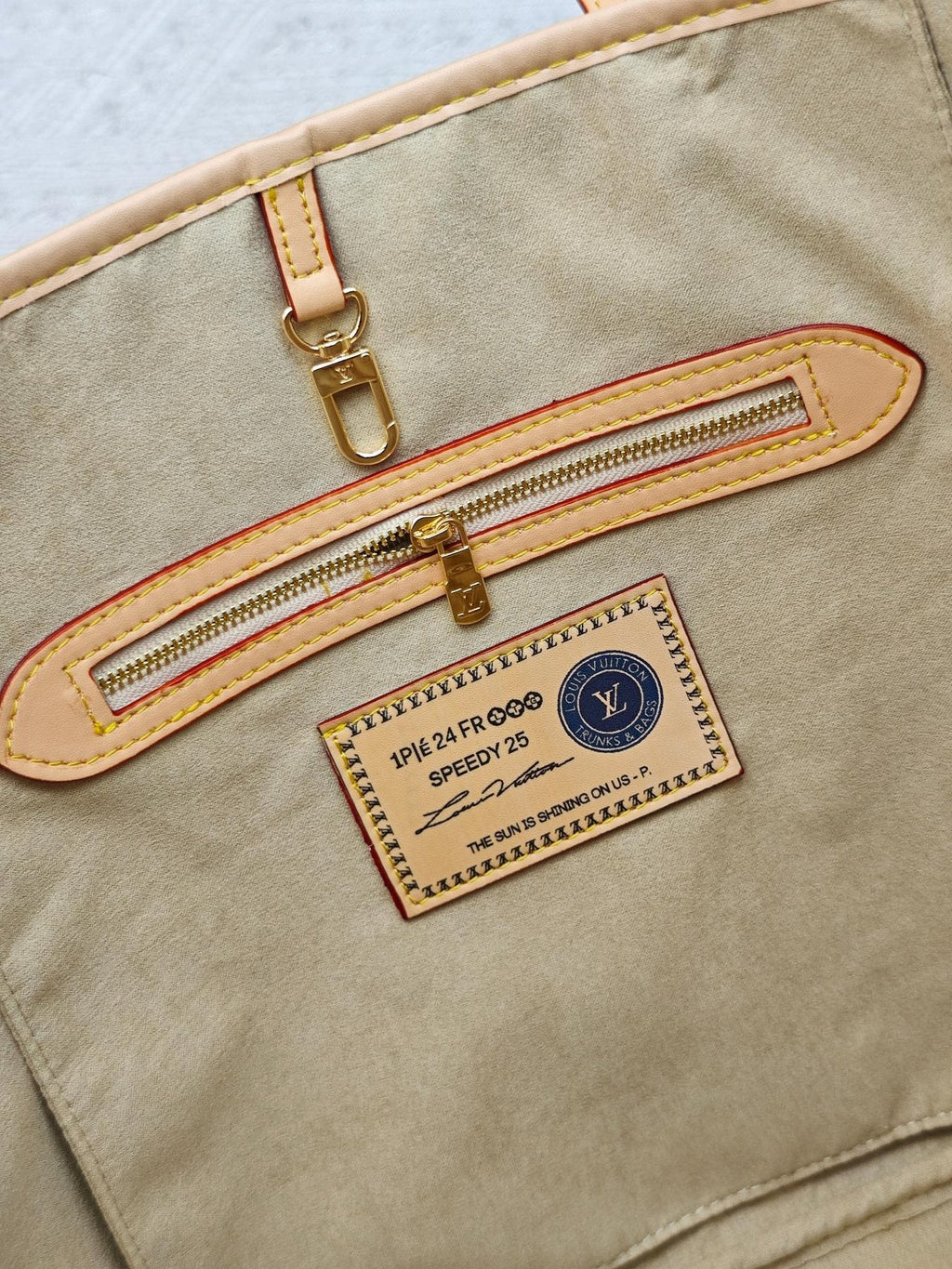 Louis Vuitton Neverfull Pink Monogram Tote — detail