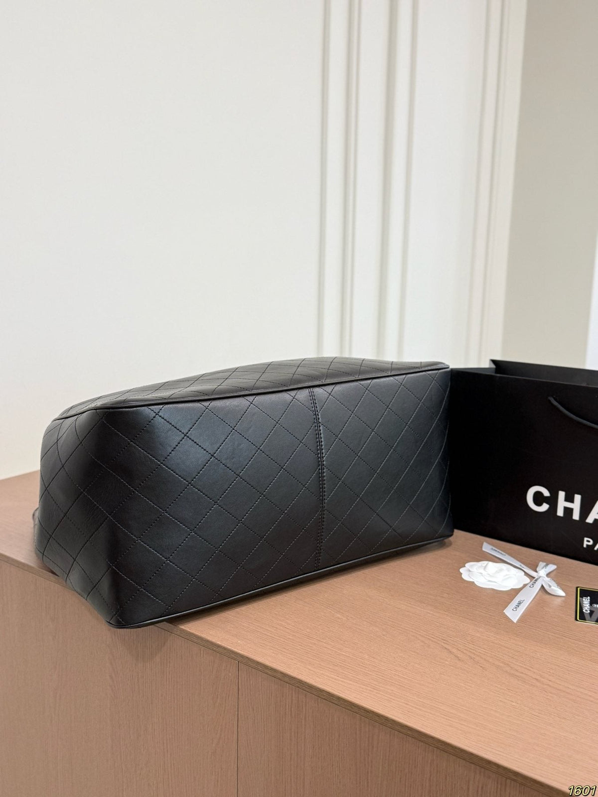 Chanel Diamond-Quilted Chain Tote — detail