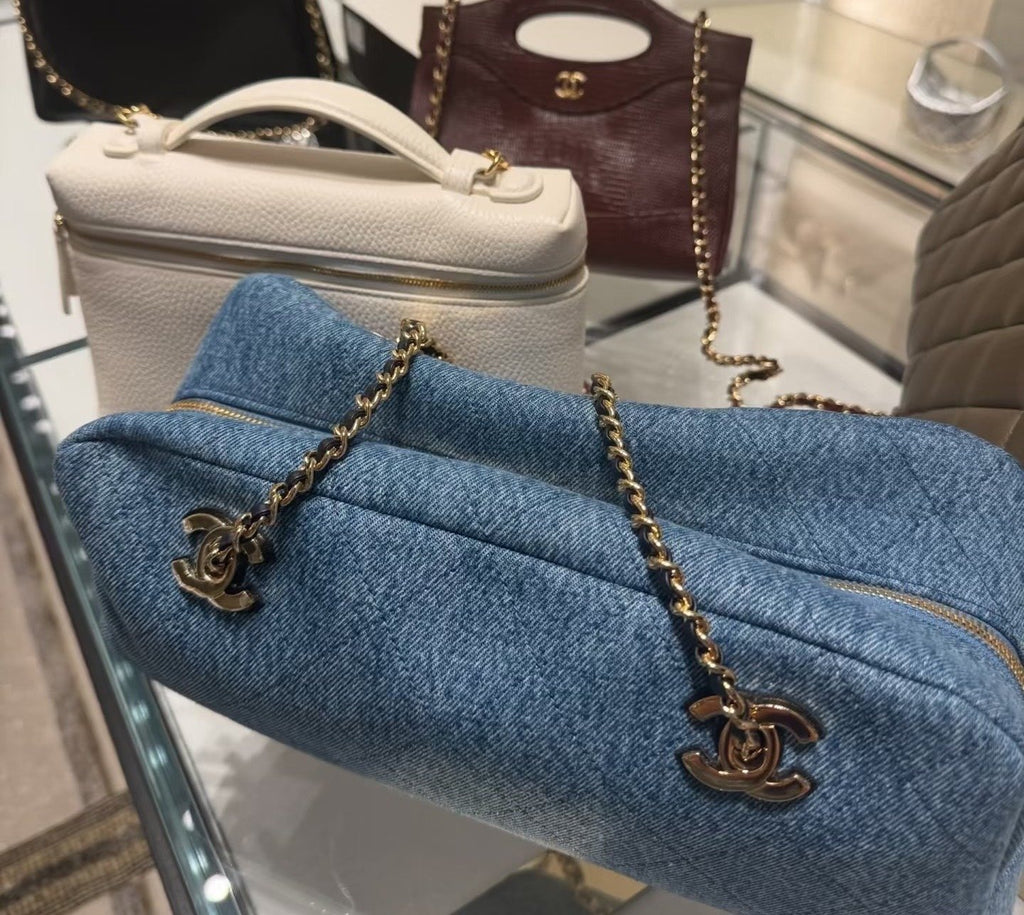 Chanel Rounded Baguette Chain Shoulder Bag — detail
