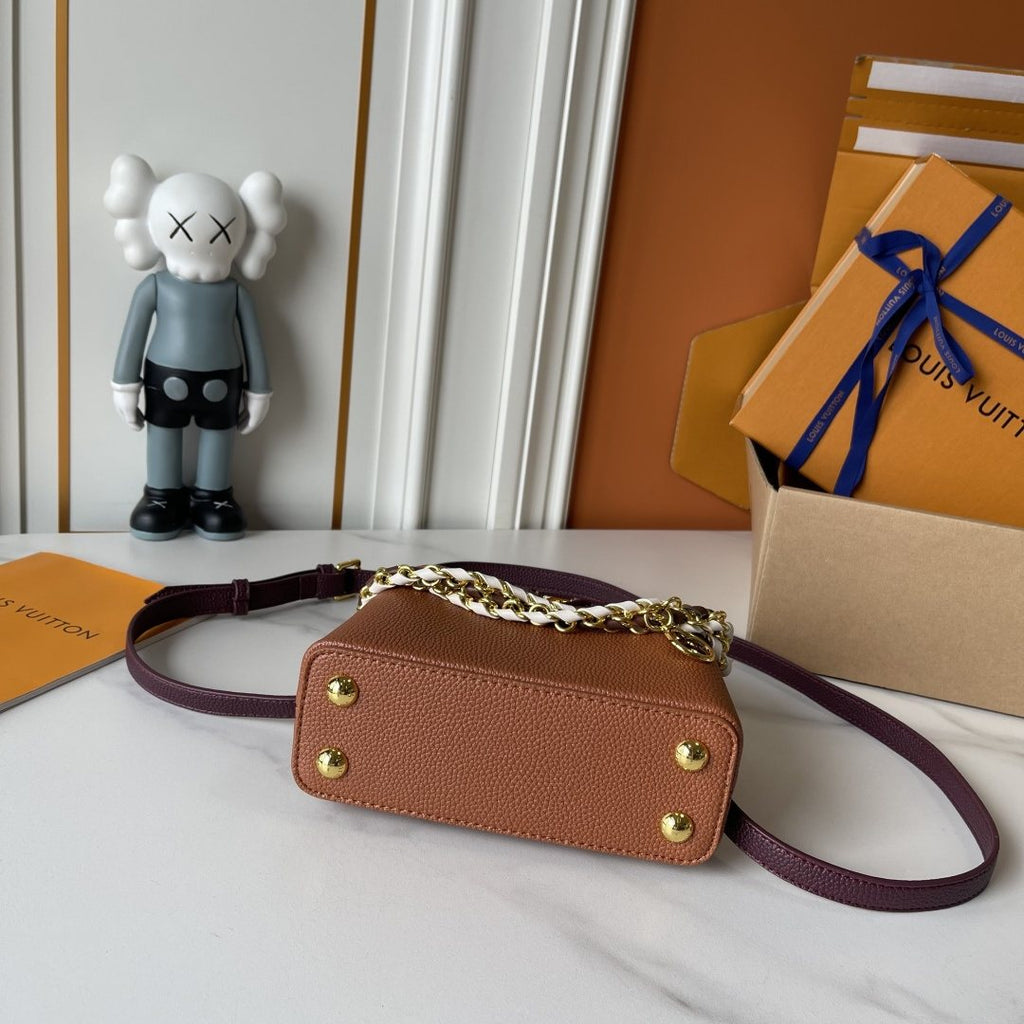 Louis Vuitton Capucines Daydream Floral Chain Handbag — detail