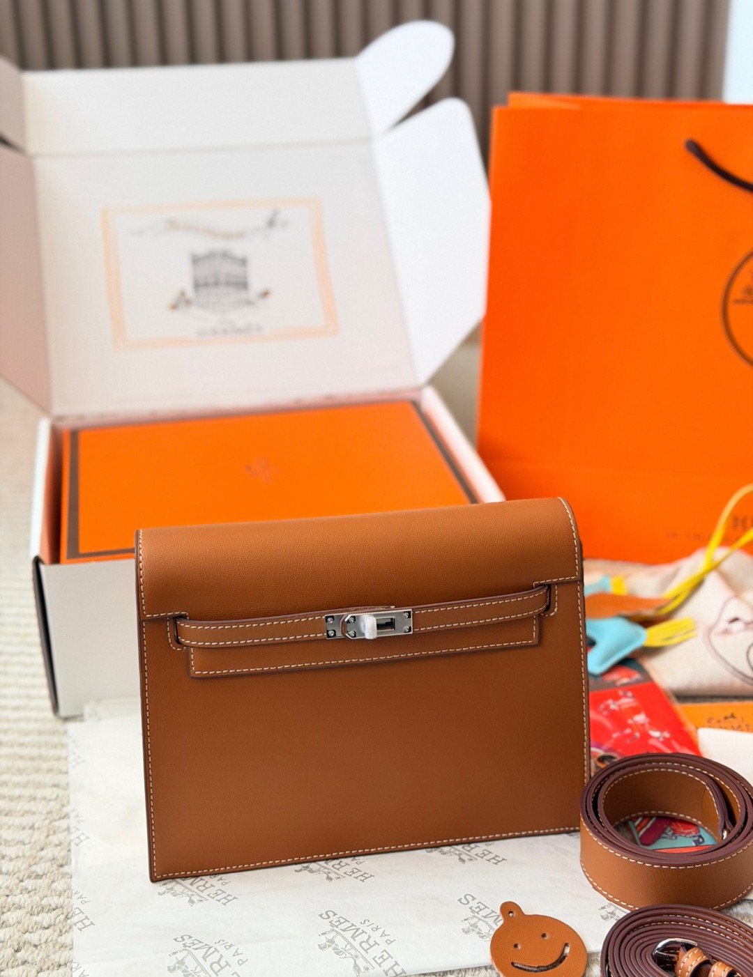 Hermès Kelly Danse Convertible Shoulder Bag — front