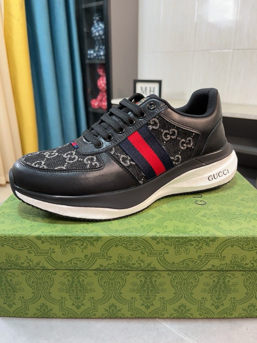 Gucci Patterned Stripe Lace-Up Sneakers — front