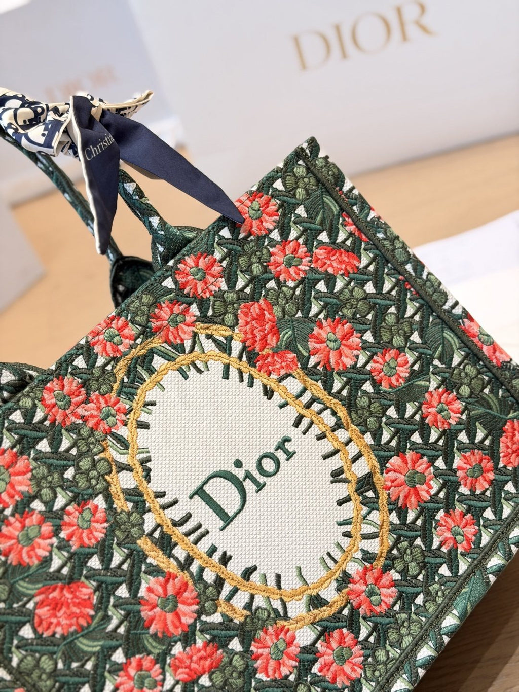 Dior Book Tote Floral Bag — detail