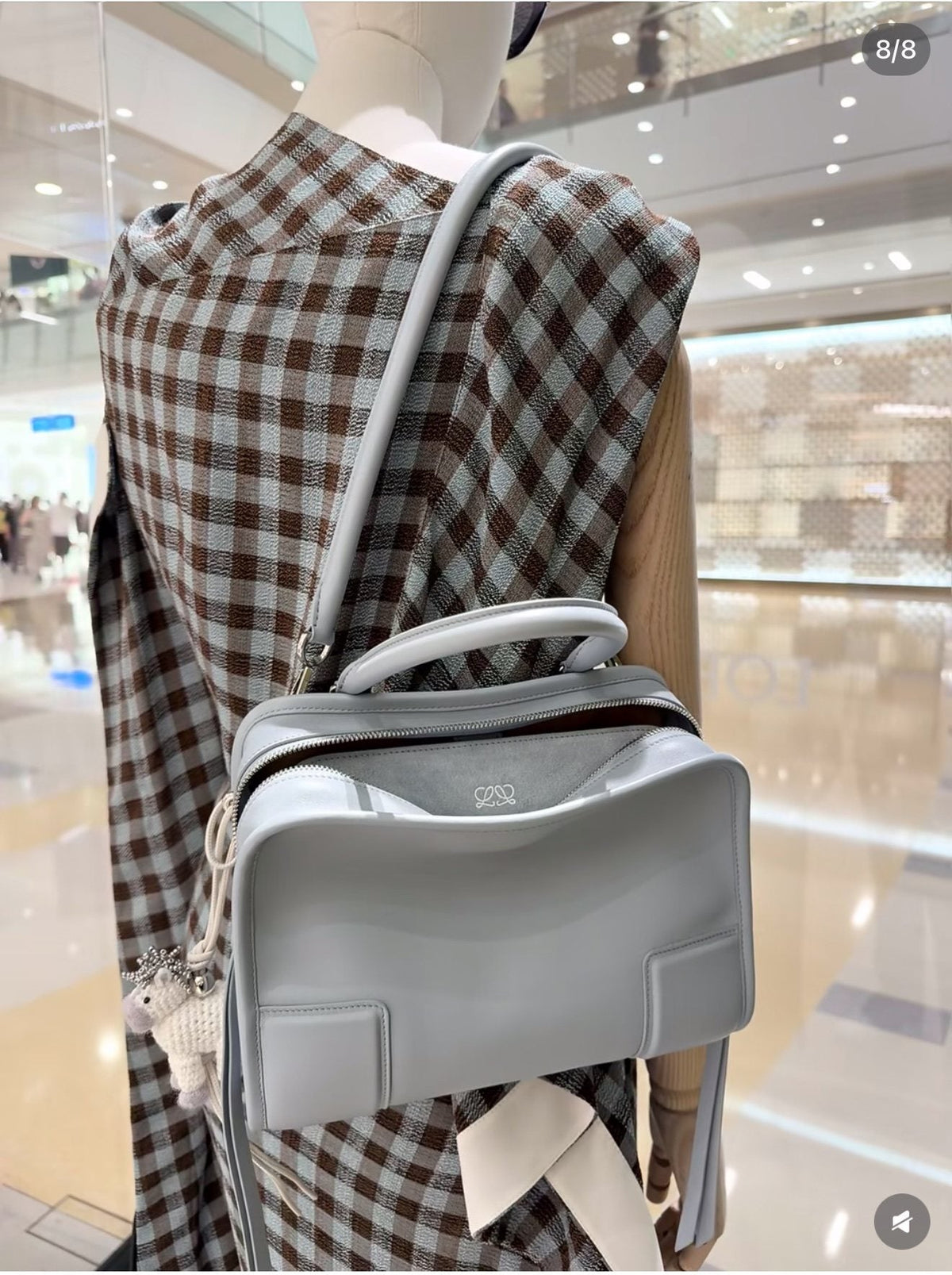 Loewe Amazona180 Light Gray Handbag — model