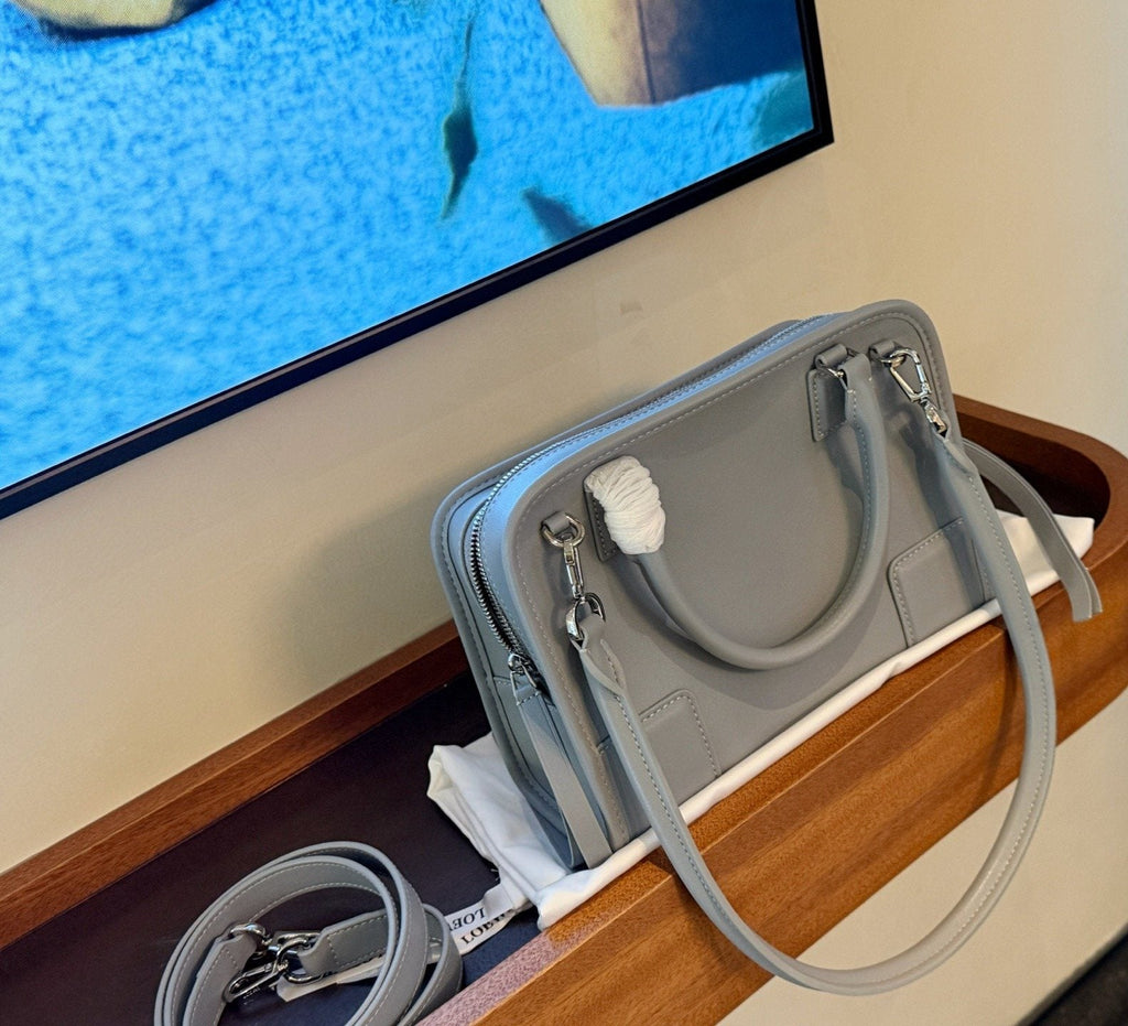 Loewe Amazona180 Light Gray Handbag — front