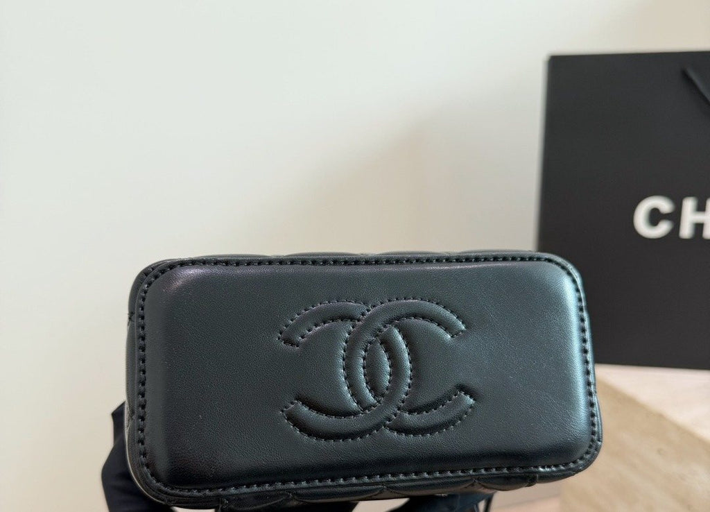 Chanel Diamond-Quilted Top Handle Vanity Bag — detail
