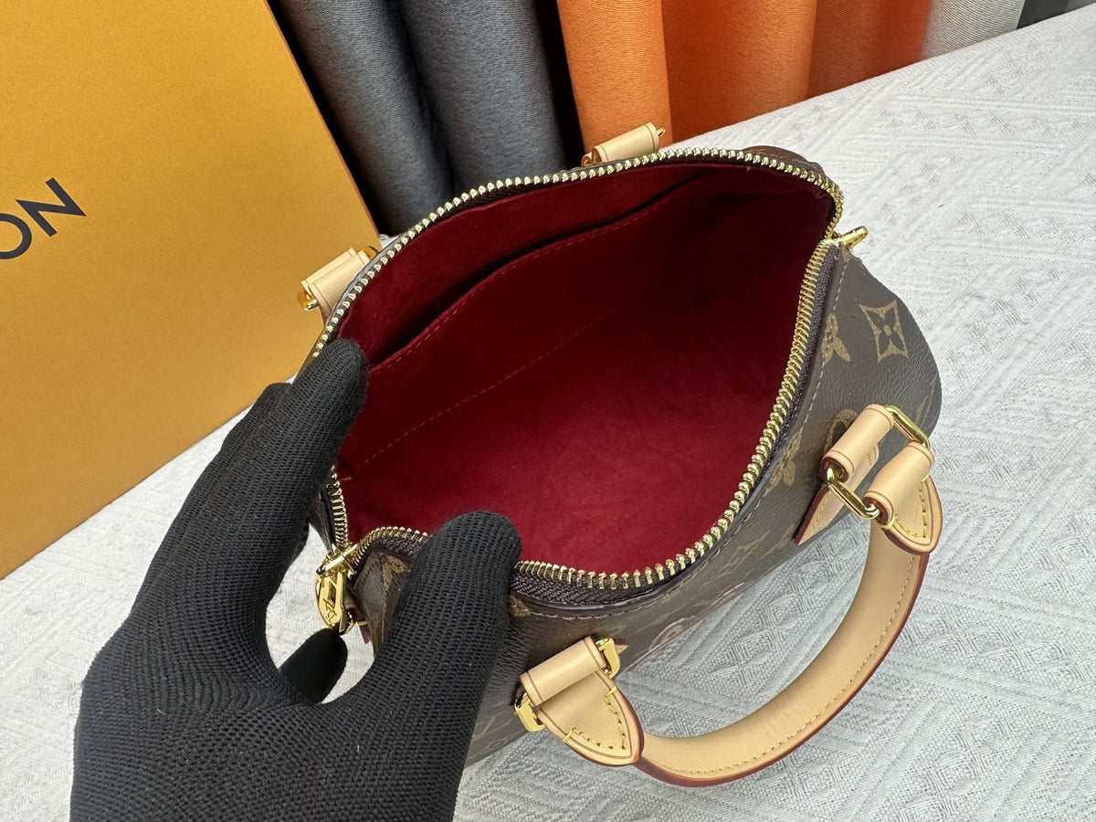 Louis Vuitton Speedy Bandoulière Character Monogram Bag — front