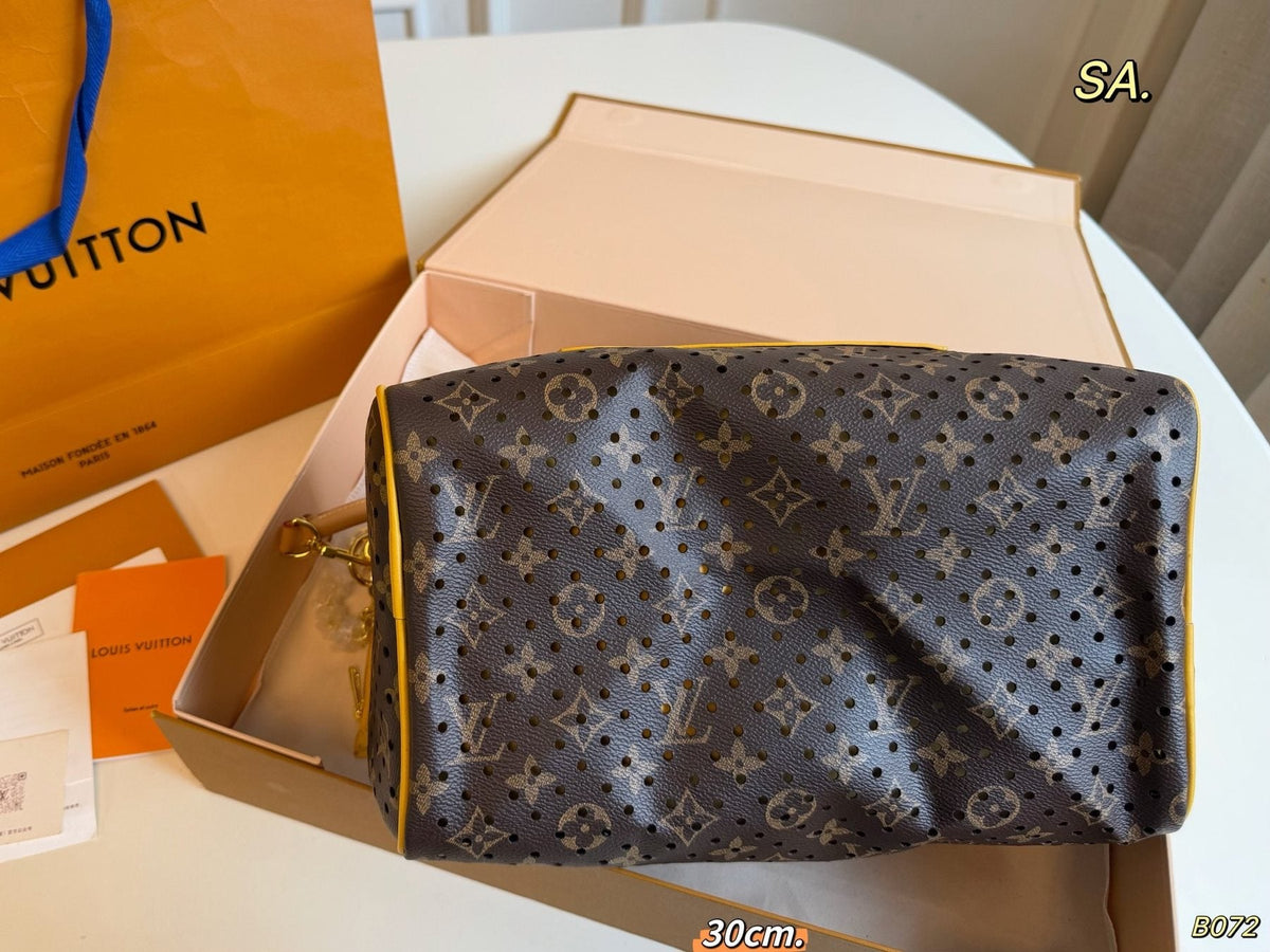 Louis Vuitton Speedy Monogram Boston Bag — detail
