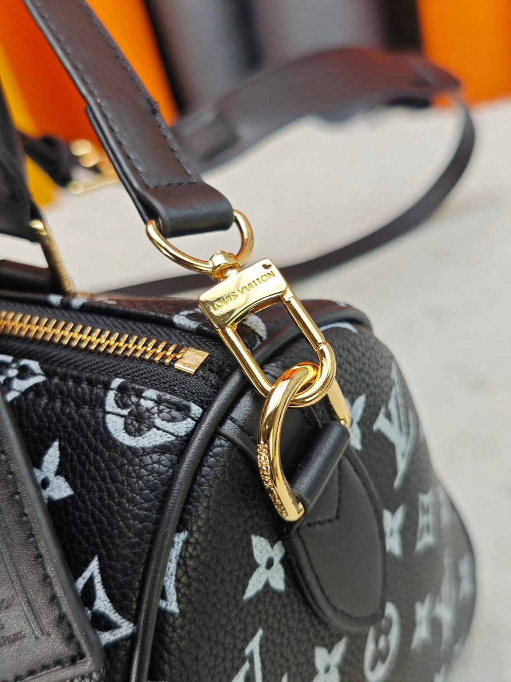 Louis Vuitton Speedy Bandoulière Monogram Bowling Bag — detail