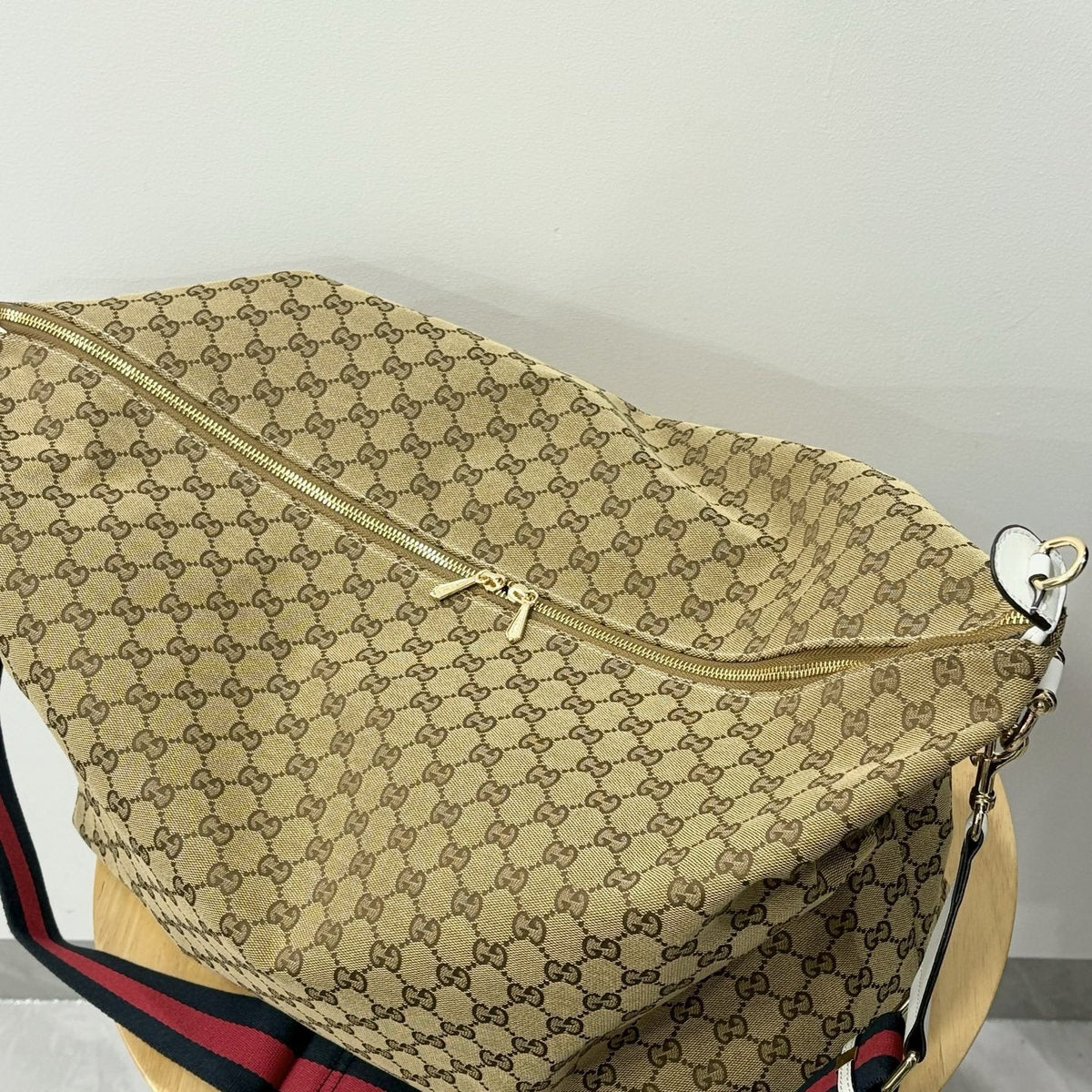 Gucci Curved-Pocket Linked-Handle Shoulder Bag — back