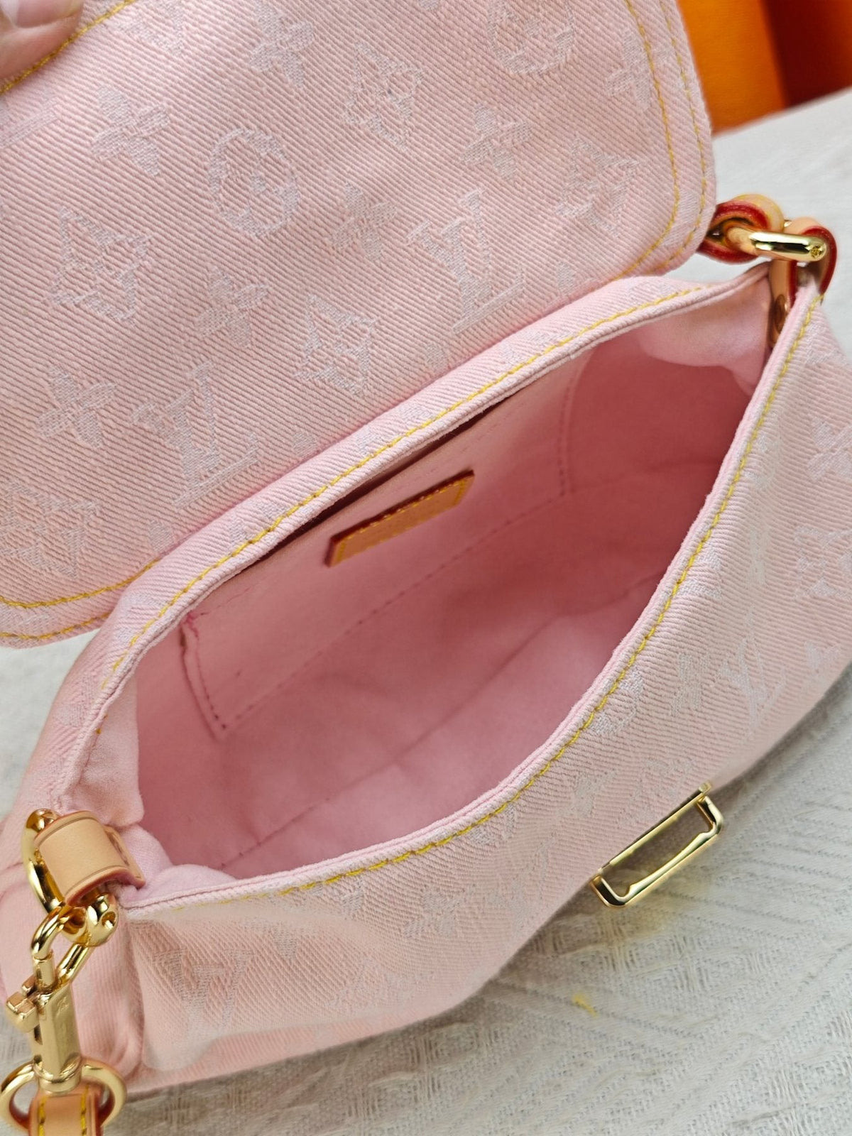 Louis Vuitton Pink Monogram Flap Shoulder Bag — detail