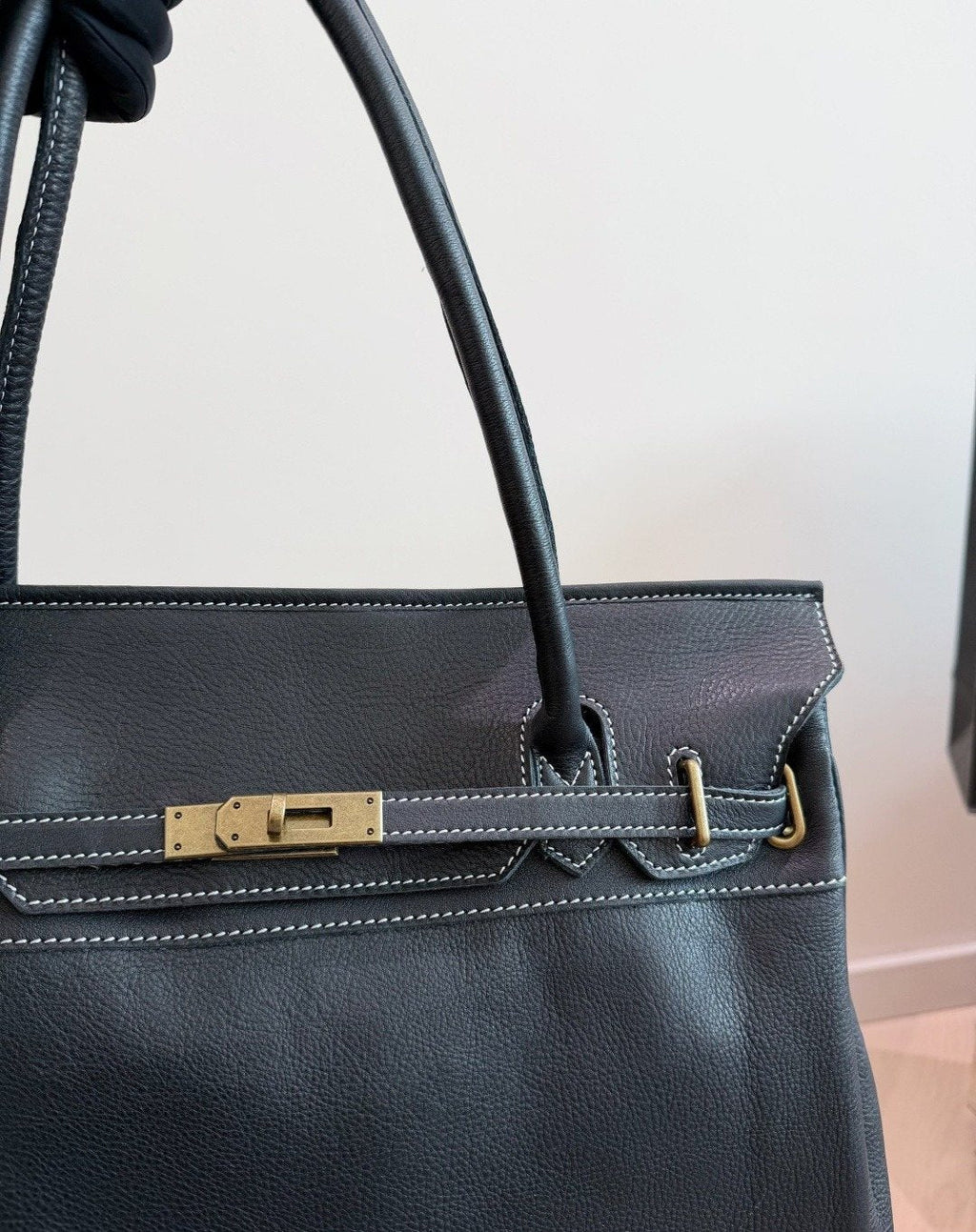 Firkin Berlin Black Leather Tote Bag — detail