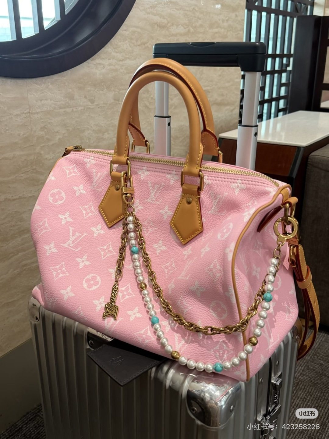 Louis Vuitton Speedy Monogram Satchel — side