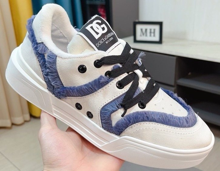Dolce & Gabbana Contrast-Trim Low-Top Sneakers — hero