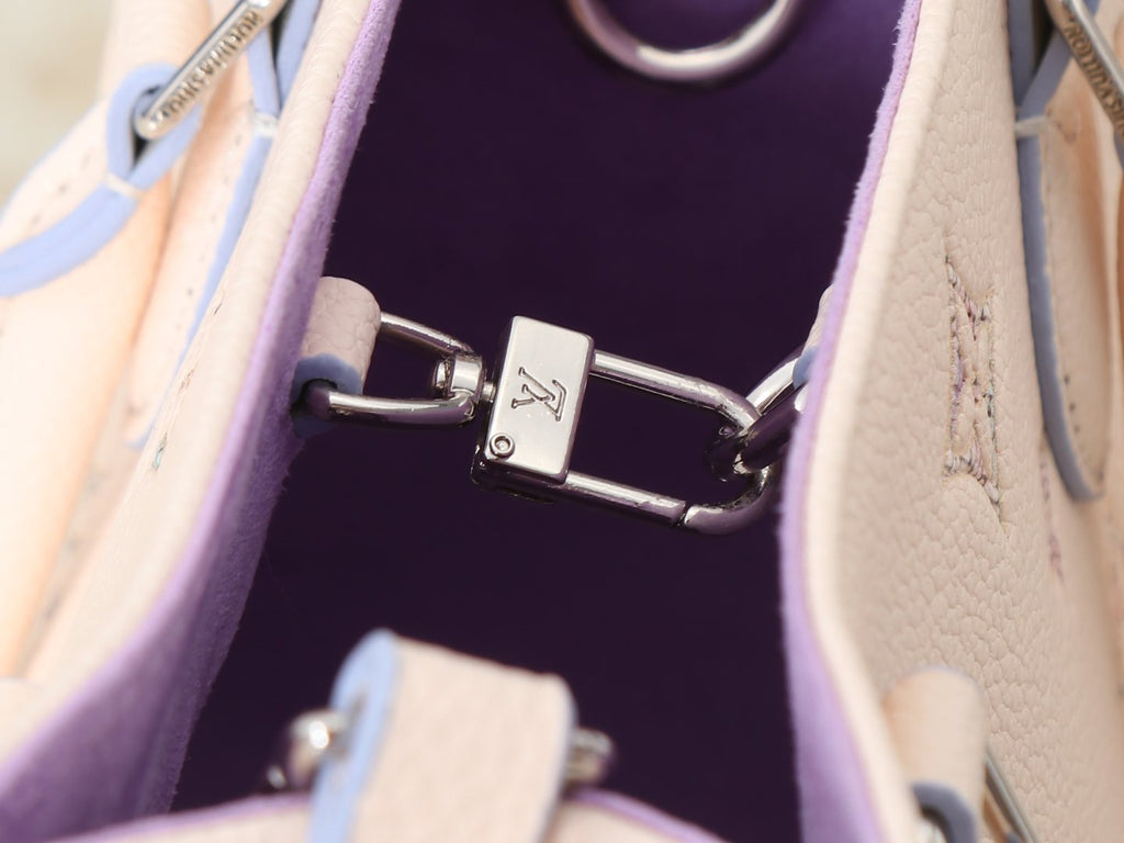 Louis Vuitton OnTheGo Structured Tote Bag — detail