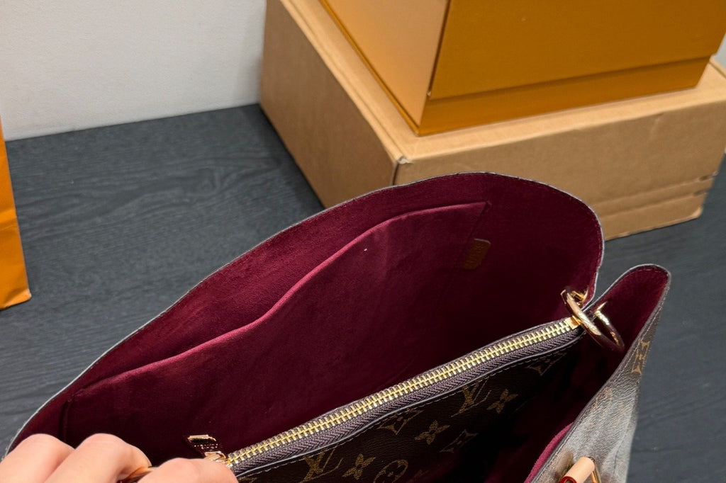 Louis Vuitton Flower Tote Monogram Bag — detail