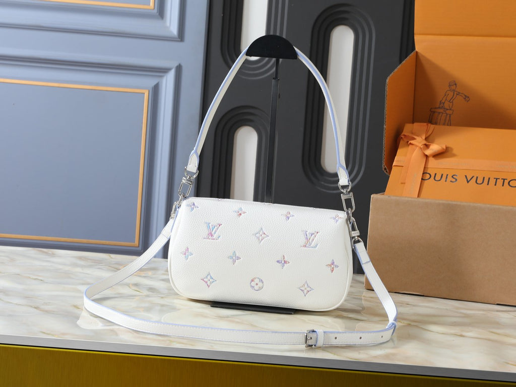 Louis Vuitton Pochette Métis Soft Crossbody Bag — back
