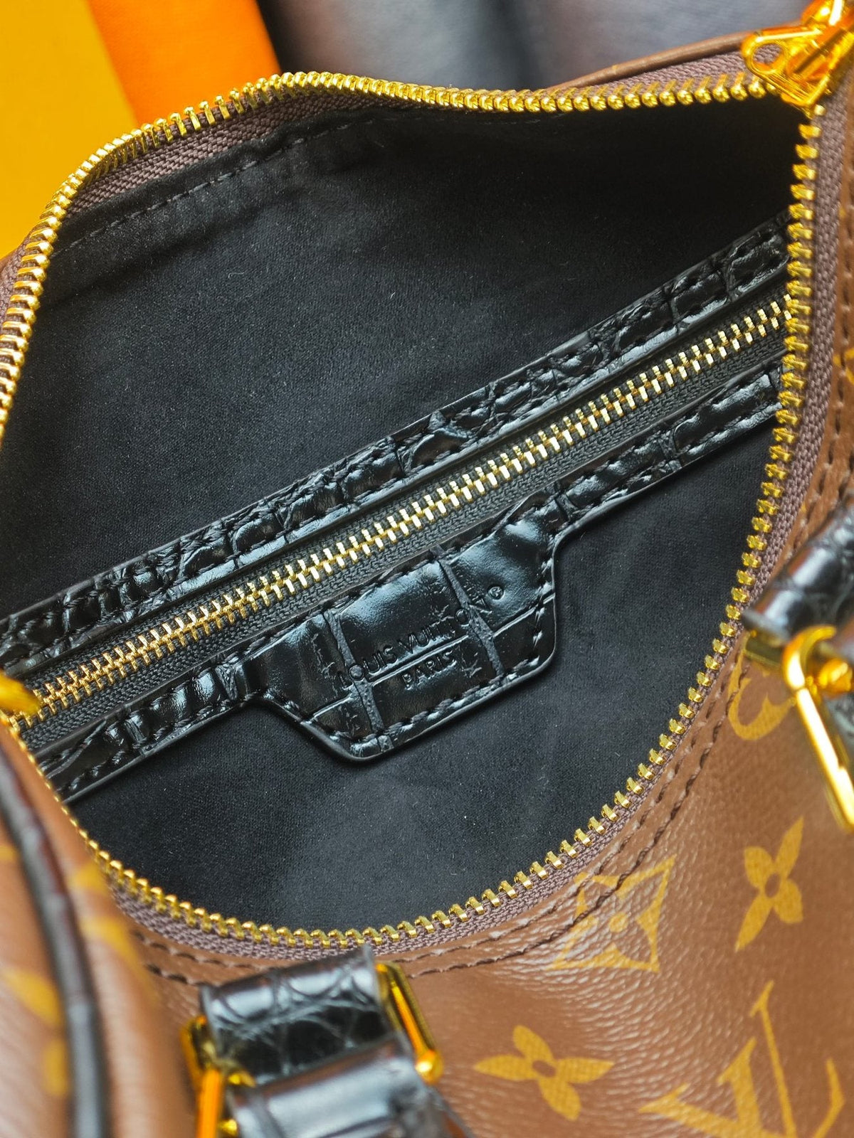 Louis Vuitton Speedy Bandoulière Monogram Satchel with Flower Ornament — detail