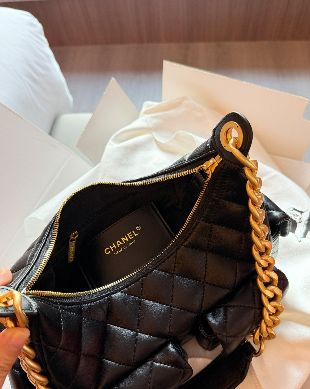 Chanel 25 Quilted Hobo Shoulder Bag — detail