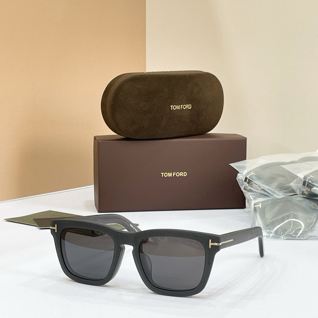 TOM FORD Sunglasses TF6070